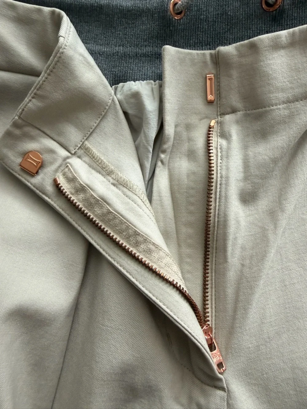 Kit And Ace Quick Drawstring Trouser West Coast Fit Tan Gray Size 4